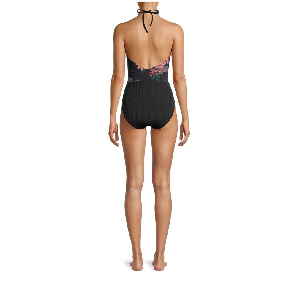 Time‎ and Tru Floral Hardware One Piece Swimsuit Size L((12-14)
